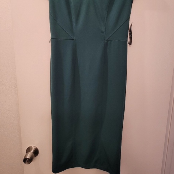 Green Sheath Dress - Picture 2 of 4